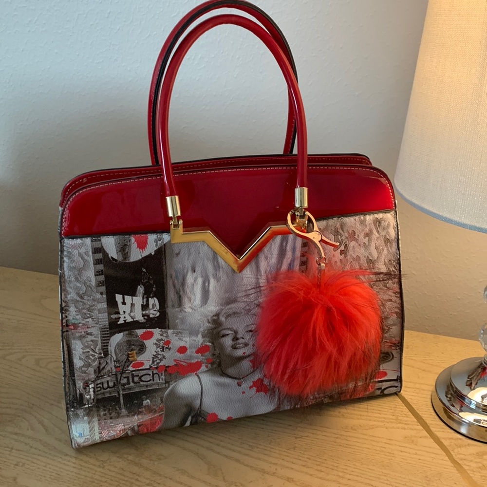 Statement purse mountain Monroe read